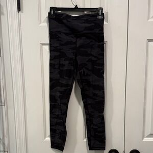 Athleta Elation Camo 7/8 Tight Leggings